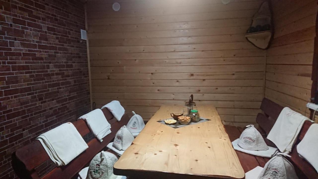 "У Пасічника" Котедж Для Сім'Ї Yaremche Eksteriør billede